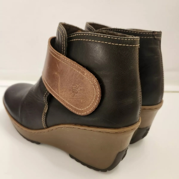 Fly London size 39 leather wedge bootie black tan boot - Picture 6 of 13